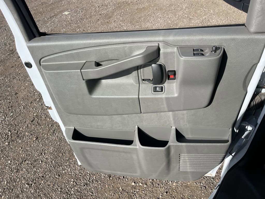 New 2025 GMC Savana 2500 w/ Driver Convenience Package RWD image 22
