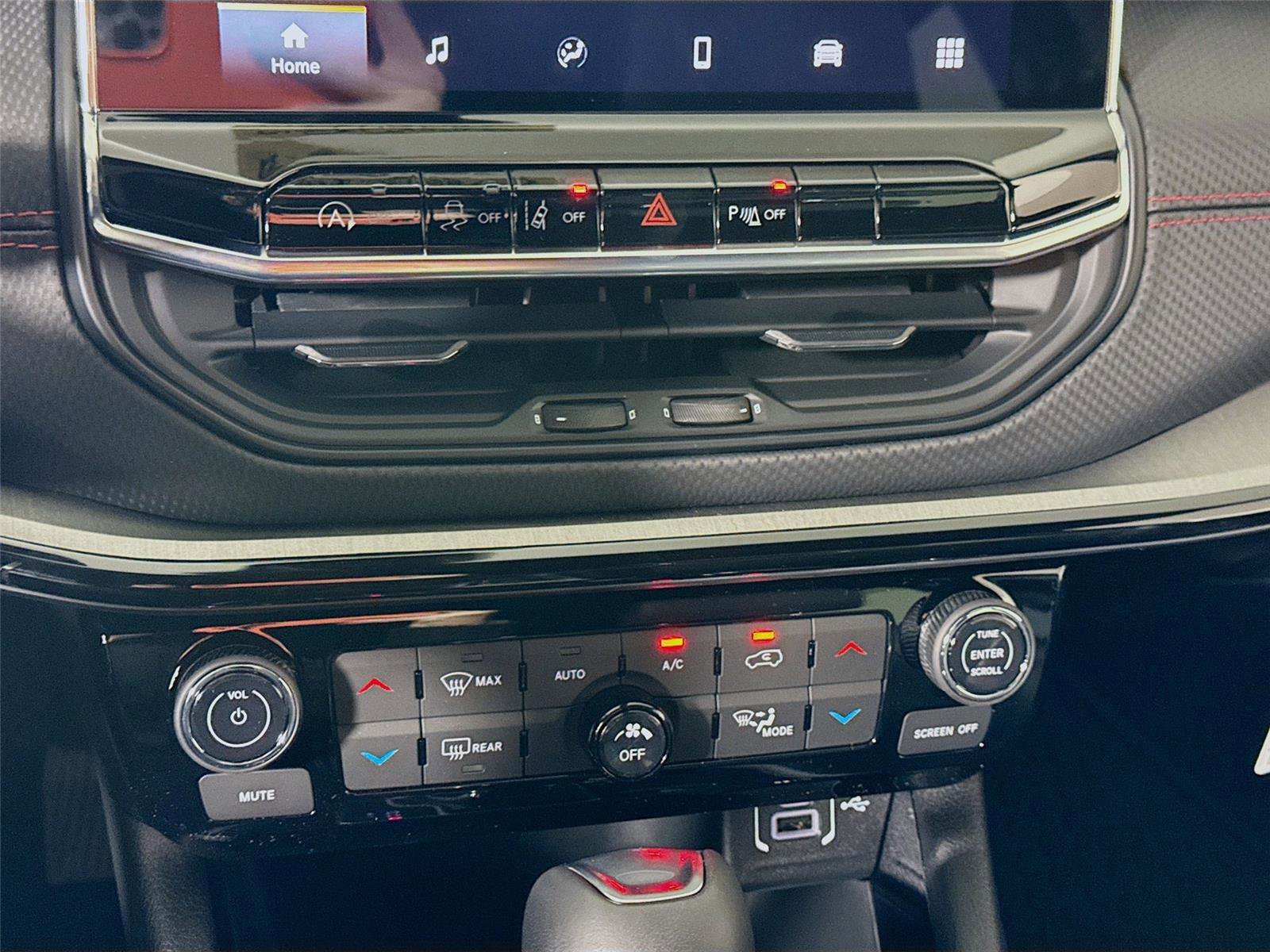 New 2026 Jeep Compass Trailhawk image 10