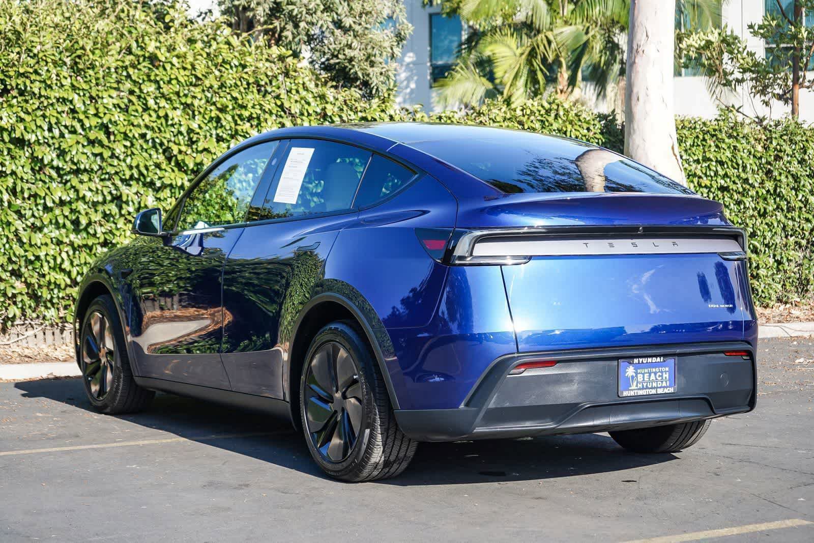 Used 2026 Tesla Model Y Long Range AWD/4WD image 4