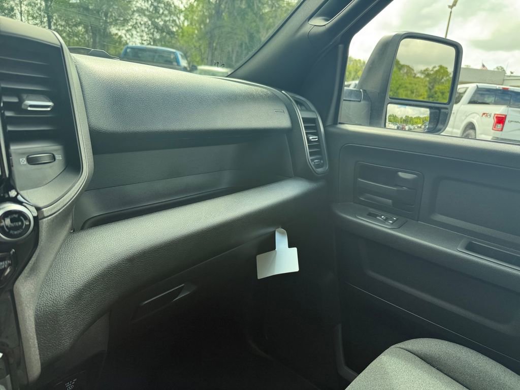 New 2026 RAM 3500 Tradesman AWD/4WD image 25