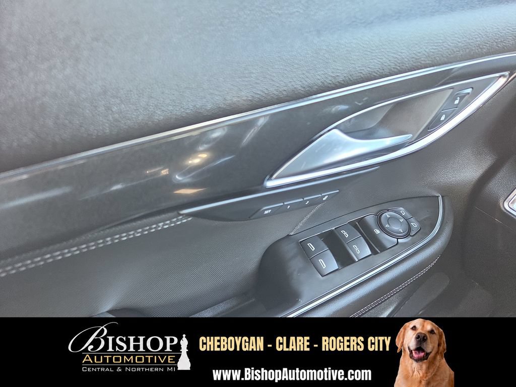 Used 2024 Buick Envision Preferred AWD/4WD image 16