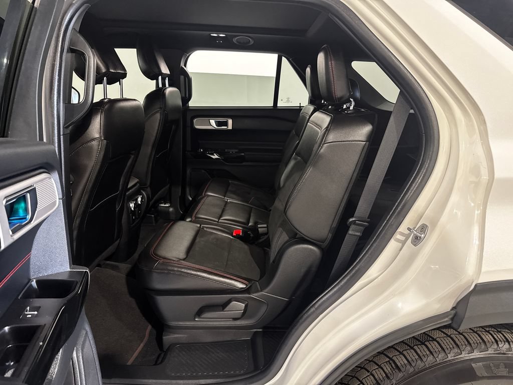 Used 2022 Ford Explorer ST-Line w/ Class IV Trailer Tow Package AWD/4WD image 20