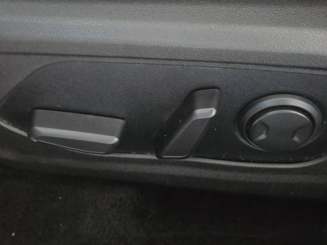 Used 2022 Hyundai Elantra Limited FWD image 25