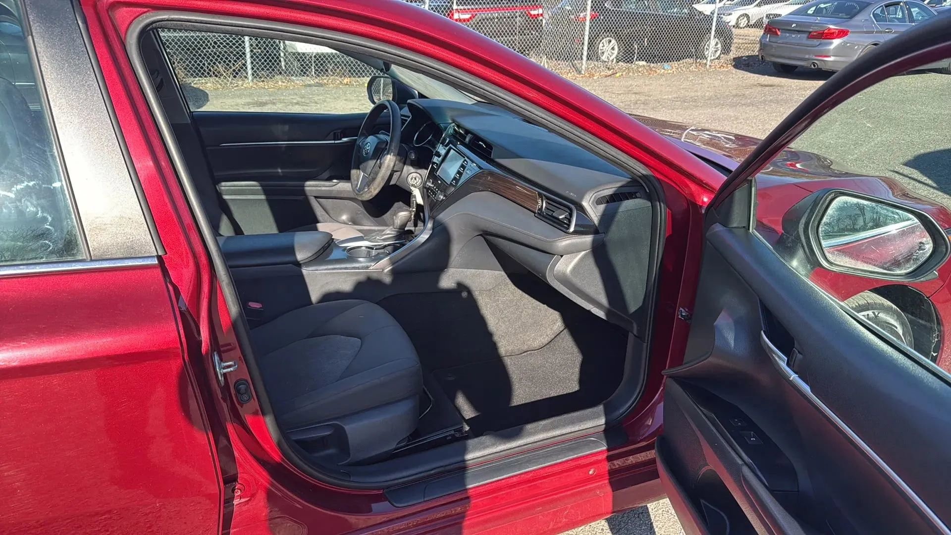 Used 2020 Toyota Camry LE FWD image 25