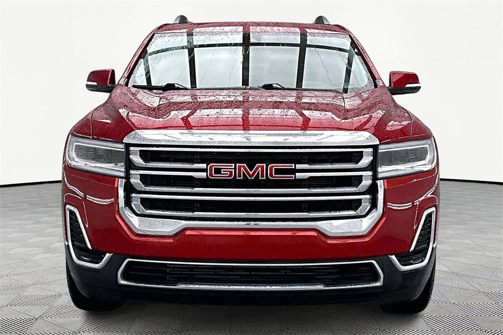 Used 2023 GMC Acadia SLE w/ Driver Convenience Package image 3