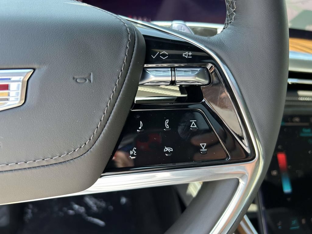 New 2026 Cadillac Escalade ESV Platinum Sport w/ LPO, ONYX Package AWD/4WD image 26