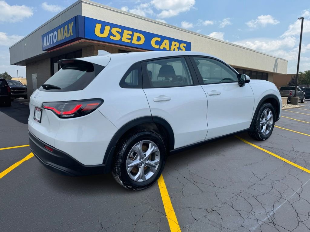 Used 2023 Honda HR-V LX image 5