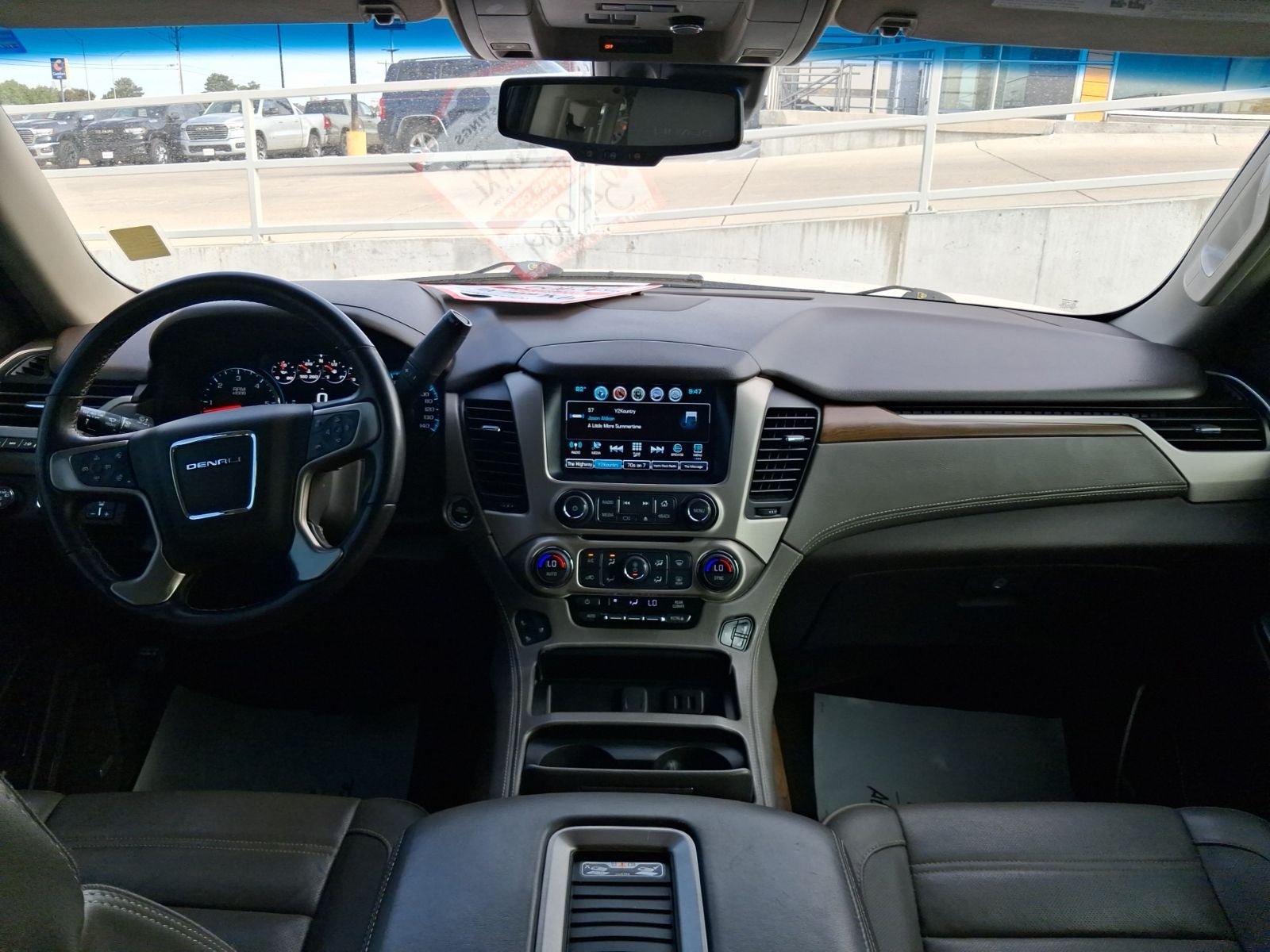 Used 2019 GMC Yukon XL Denali w/ Open Road Package AWD/4WD image 13
