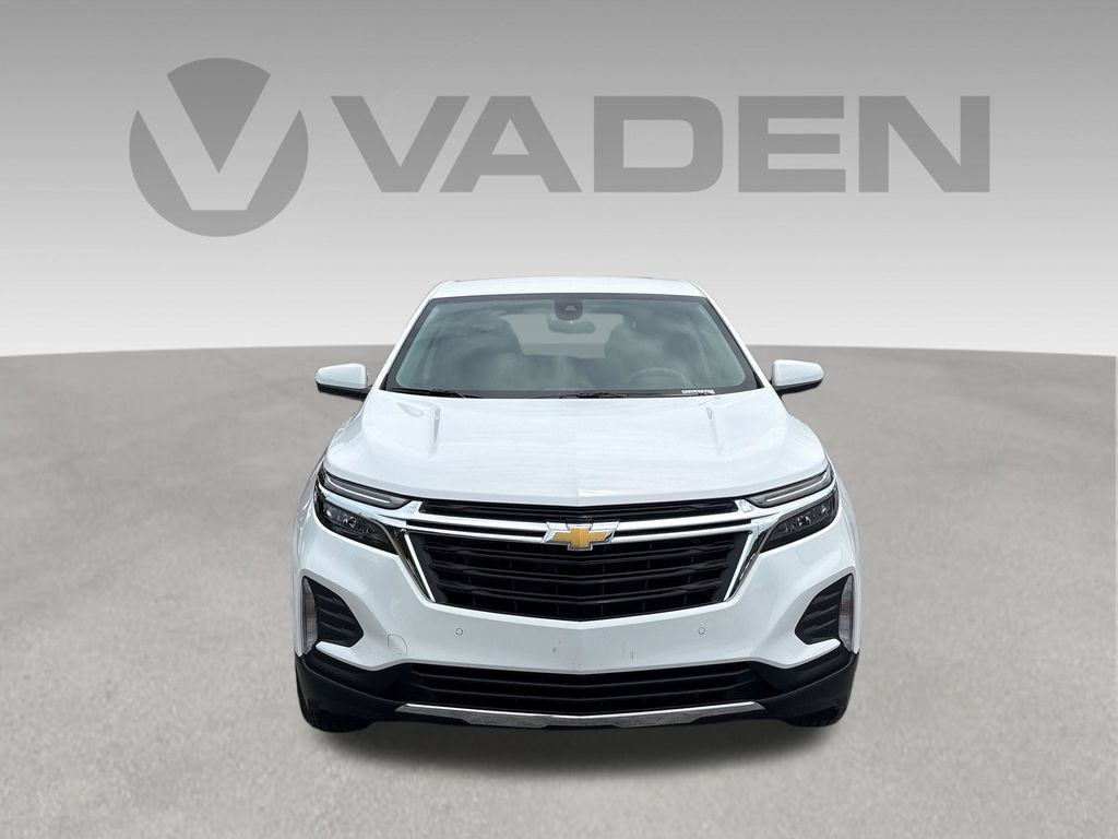 Used 2024 Chevrolet Equinox LT FWD image 2