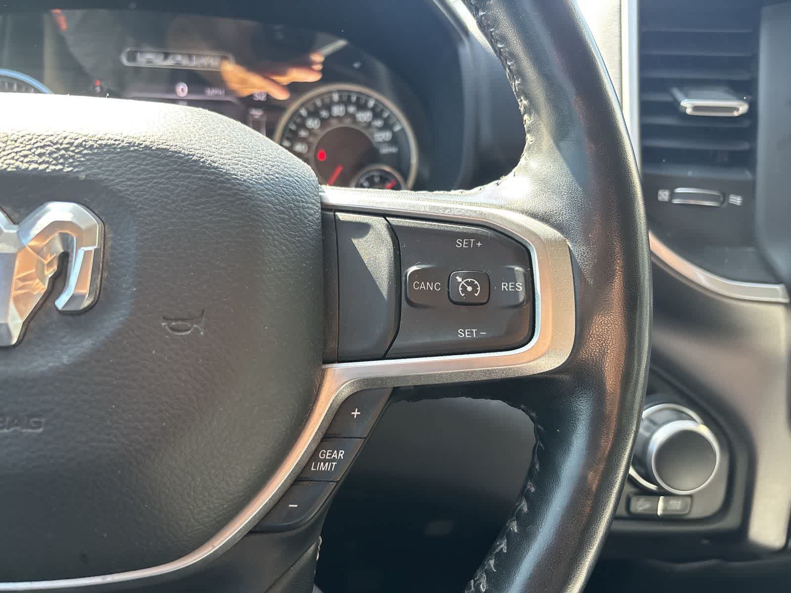 Used 2020 RAM 1500 Big Horn AWD/4WD image 11