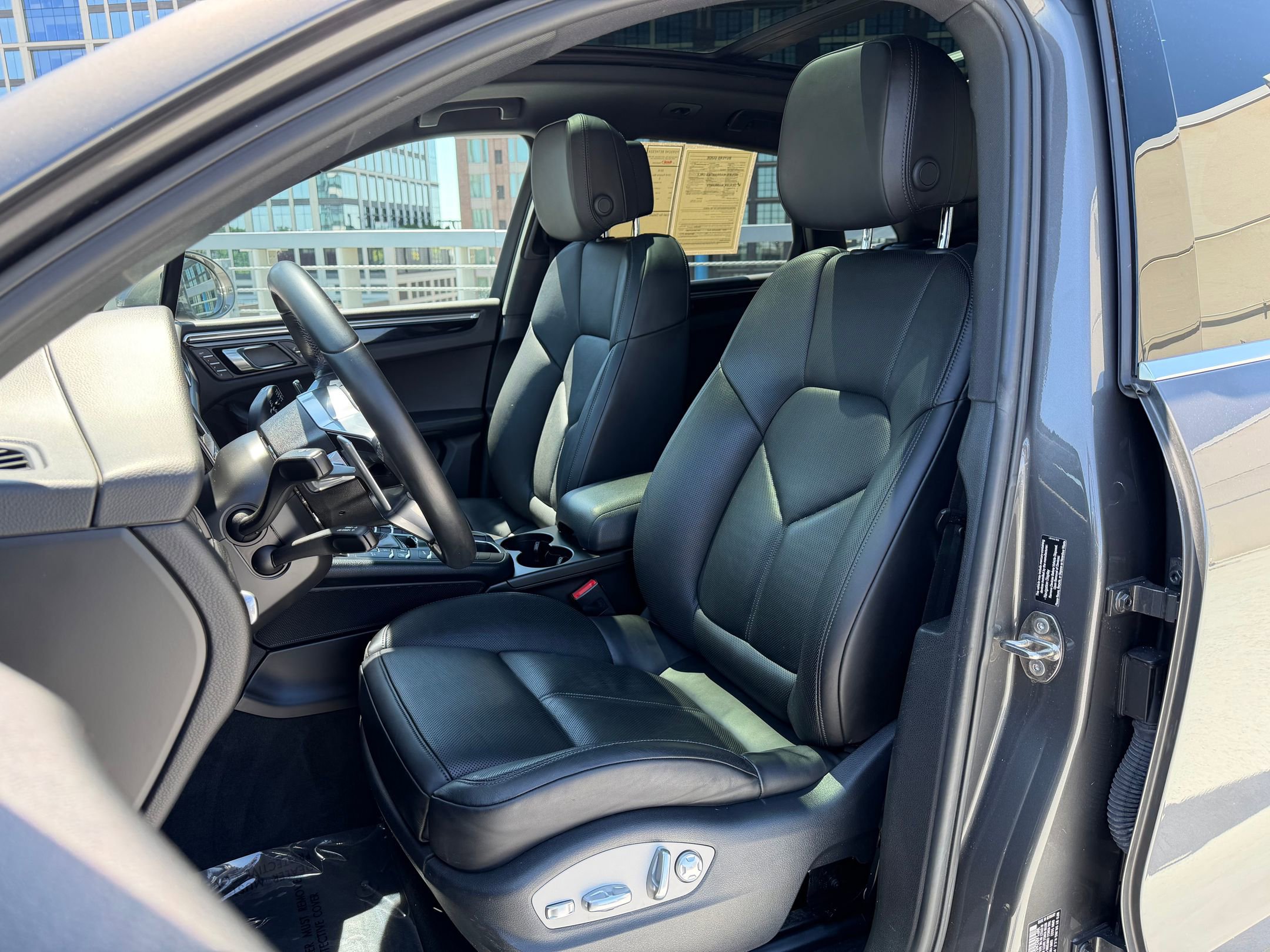Used 2016 Porsche Macan S AWD/4WD image 5