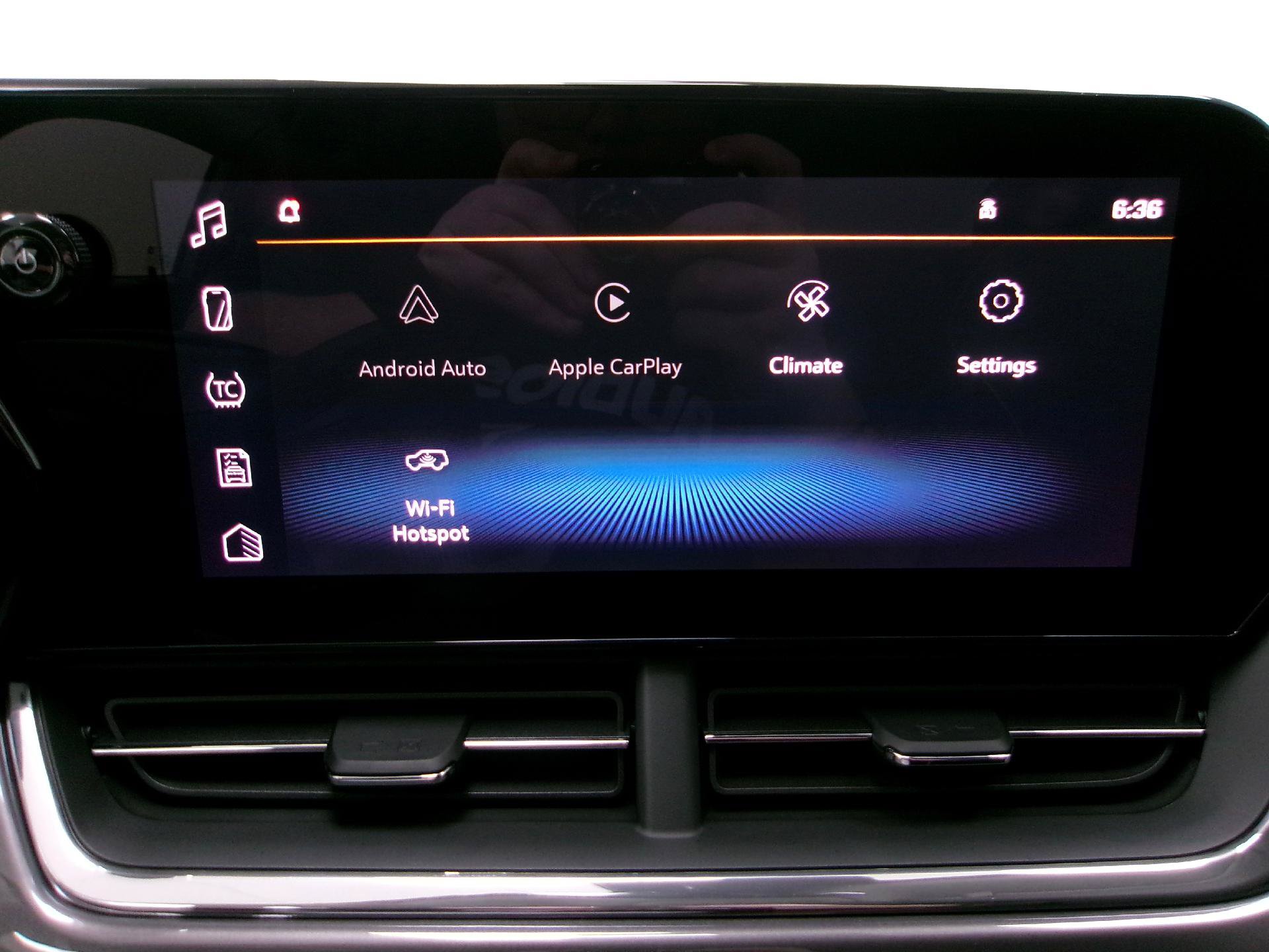 New 2026 Chevrolet Trax ACTIV w/ Driver Confidence Package FWD image 4
