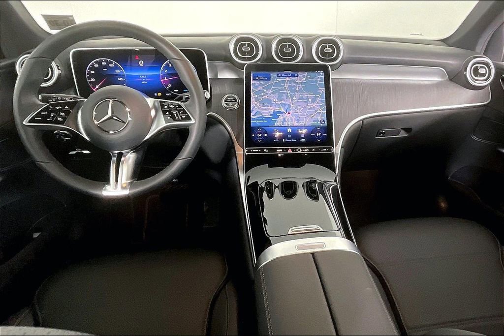 Used 2026 Mercedes-Benz GLC 300 4MATIC image 13