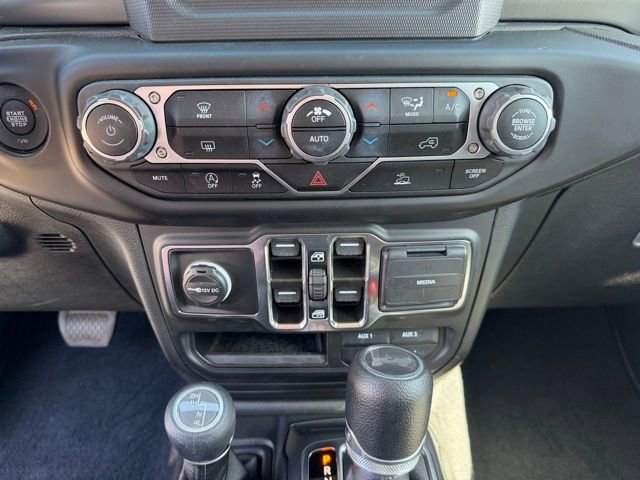 Used 2023 Jeep Wrangler Sport S image 17