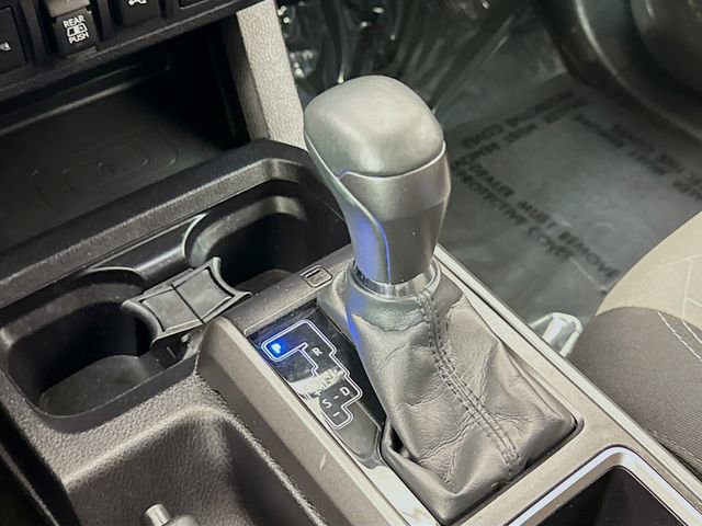 Used 2022 Toyota Tacoma TRD Off-Road image 17