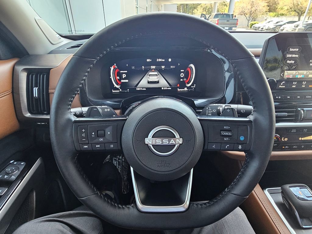 Used 2025 Nissan Pathfinder Platinum w/ Cargo Package image 26