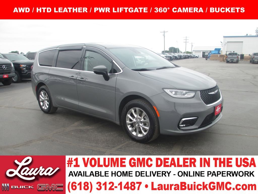 Used 2023 Chrysler Pacifica Touring-L