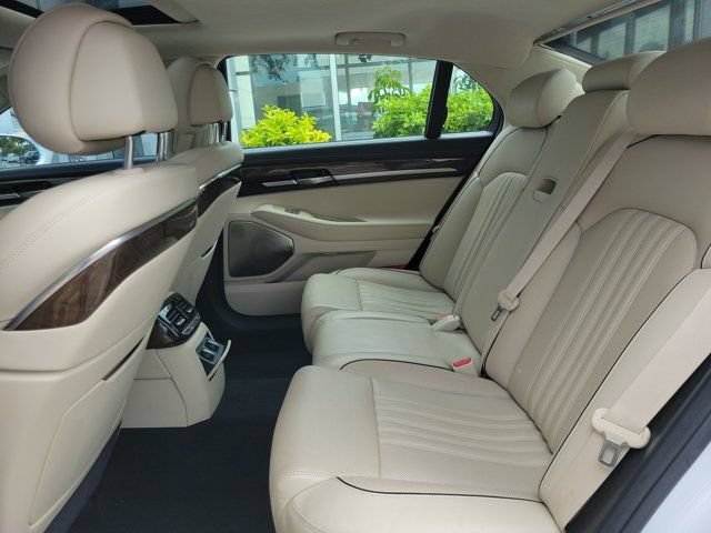 Used 2017 Genesis G90 3.3T Premium RWD image 8