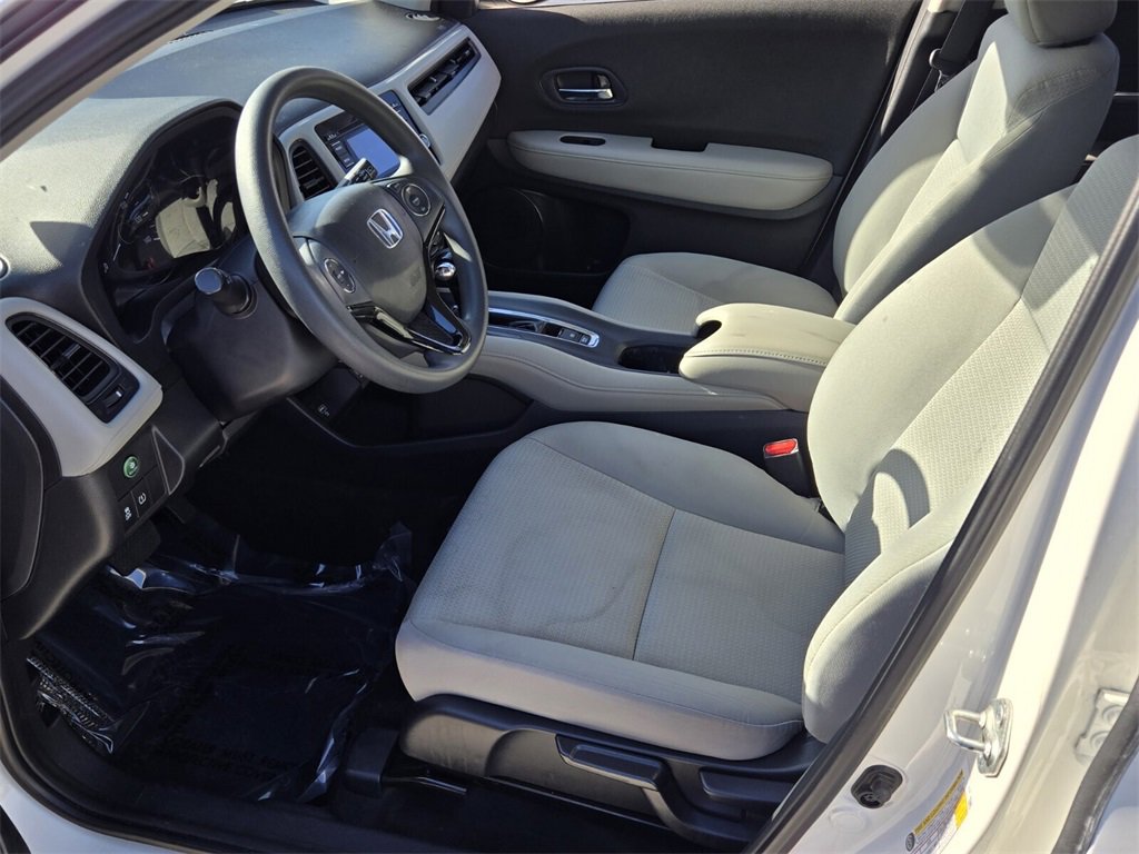 Used 2021 Honda HR-V LX image 11