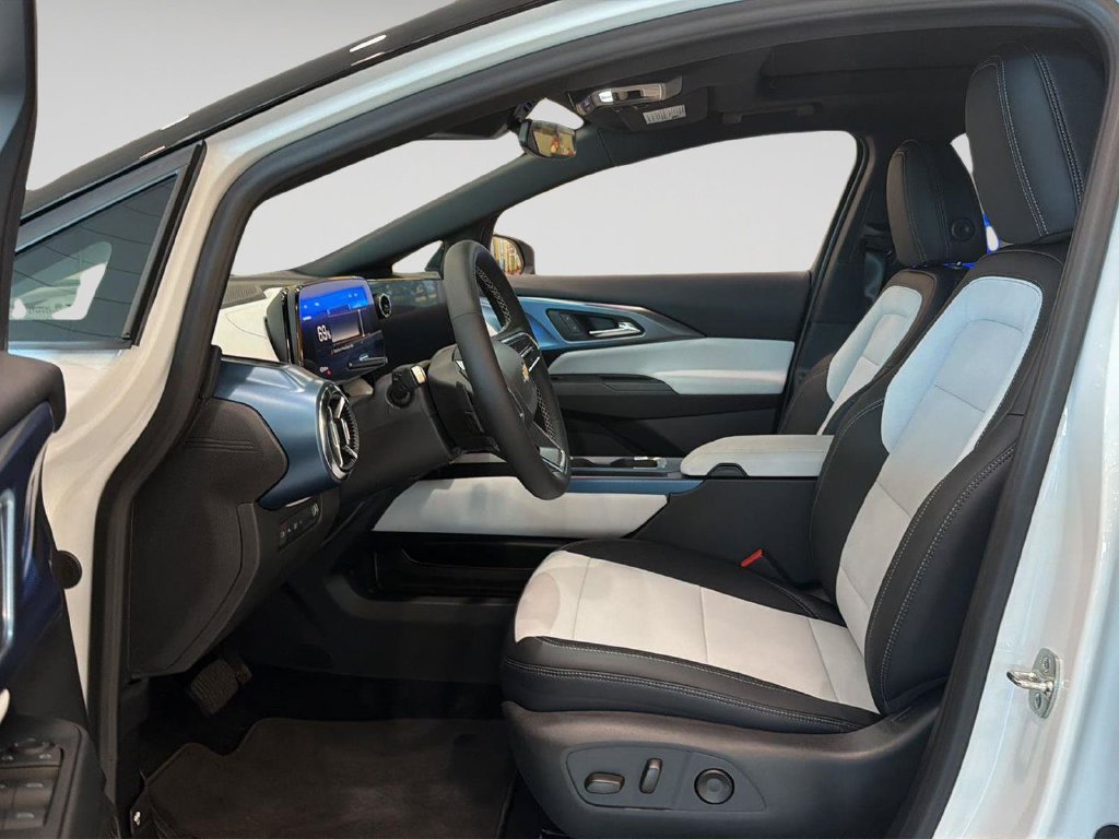 New 2026 Chevrolet Equinox EV LT FWD image 10