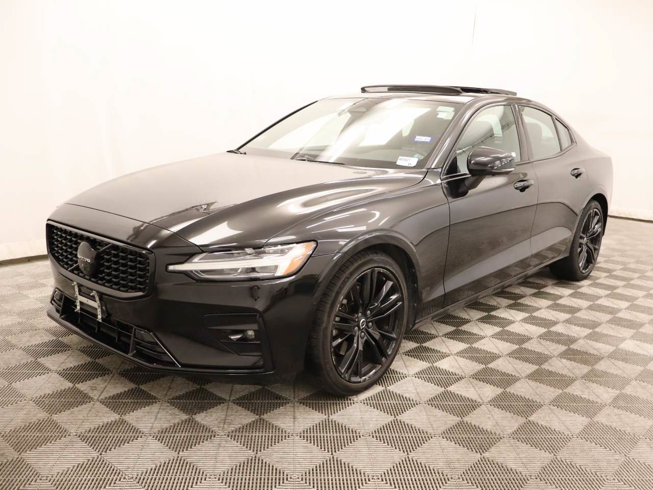 Used 2024 Volvo S60 B5 Plus
