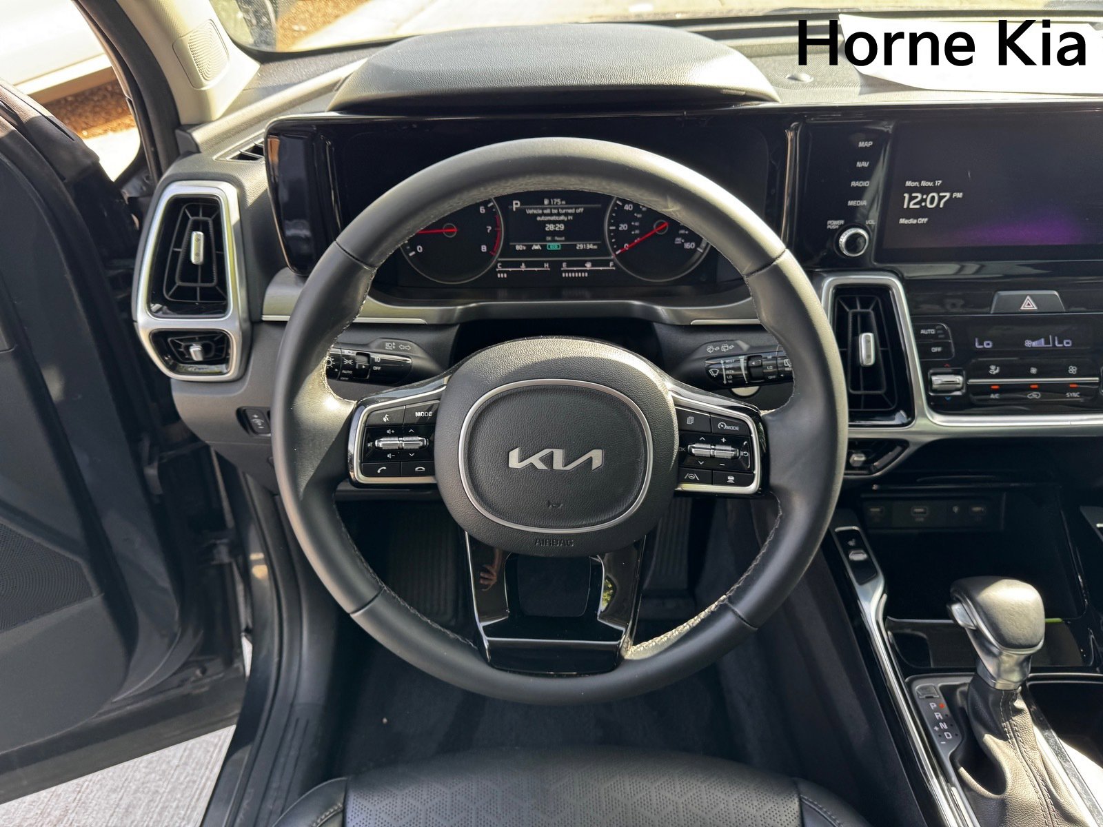 Certified 2022 Kia Sorento SX image 16