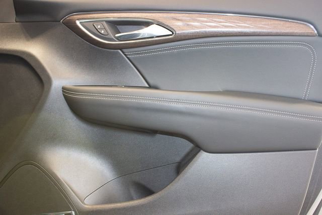 Used 2023 Buick Envision Avenir image 11