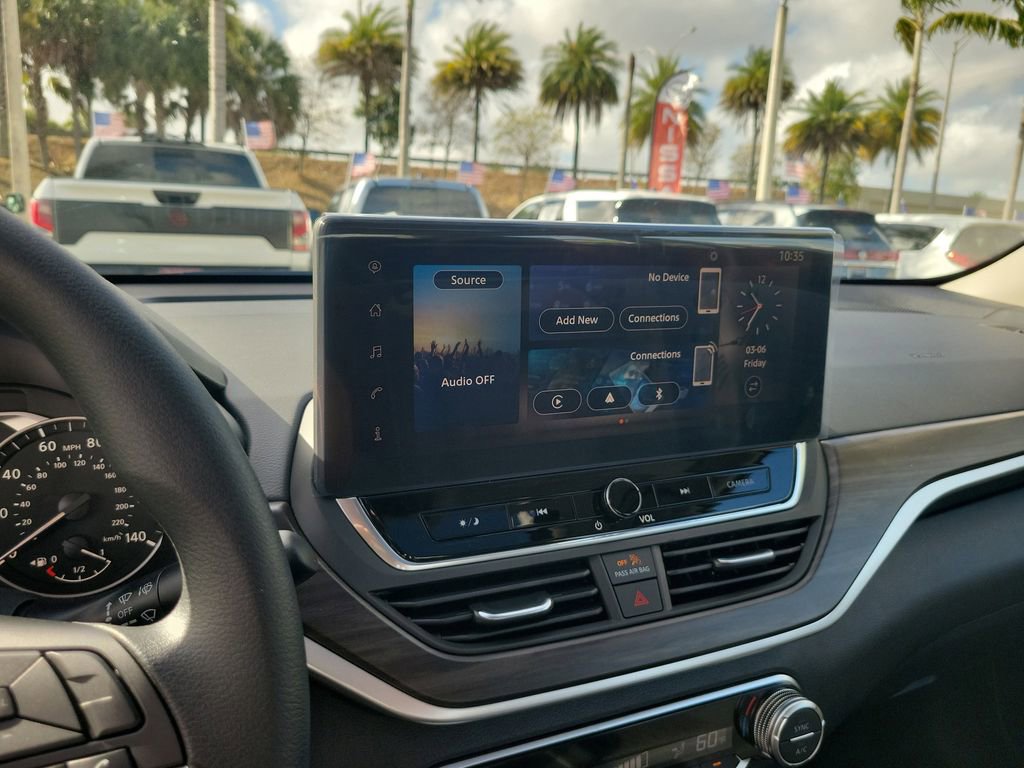 Used 2025 Nissan Altima 2.5 SV w/ SV Special Edition Package image 22