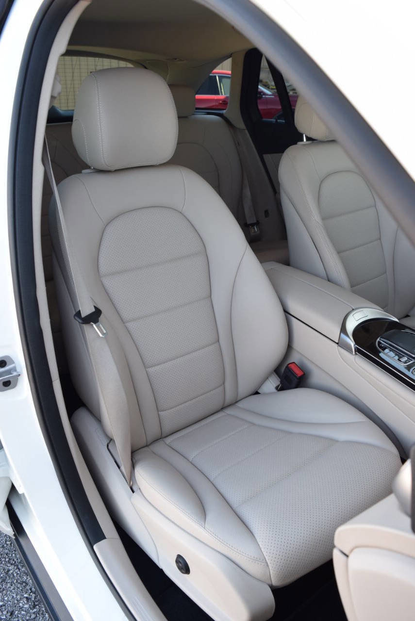 Used 2021 Mercedes-Benz GLC 300 image 35