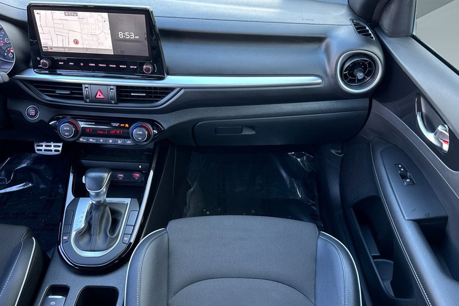 Used 2022 Kia Forte GT-Line w/ GT-Line Premium Package image 29