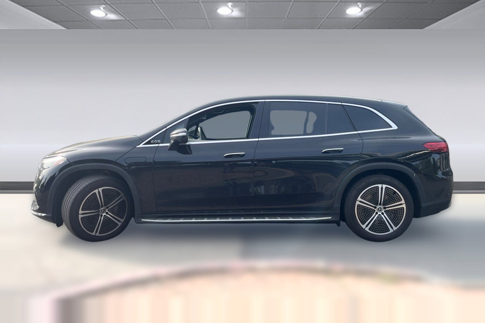 Used 2023 Mercedes-Benz EQS 450+ 4MATIC SUV image 2