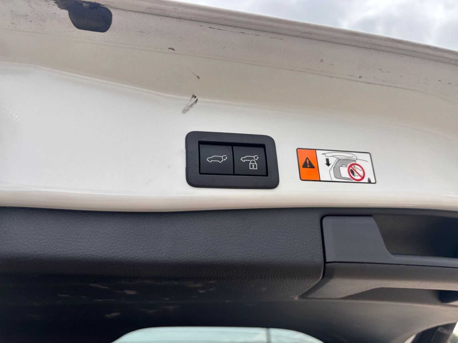 Used 2026 Toyota RAV4 XLE Premium AWD/4WD image 22