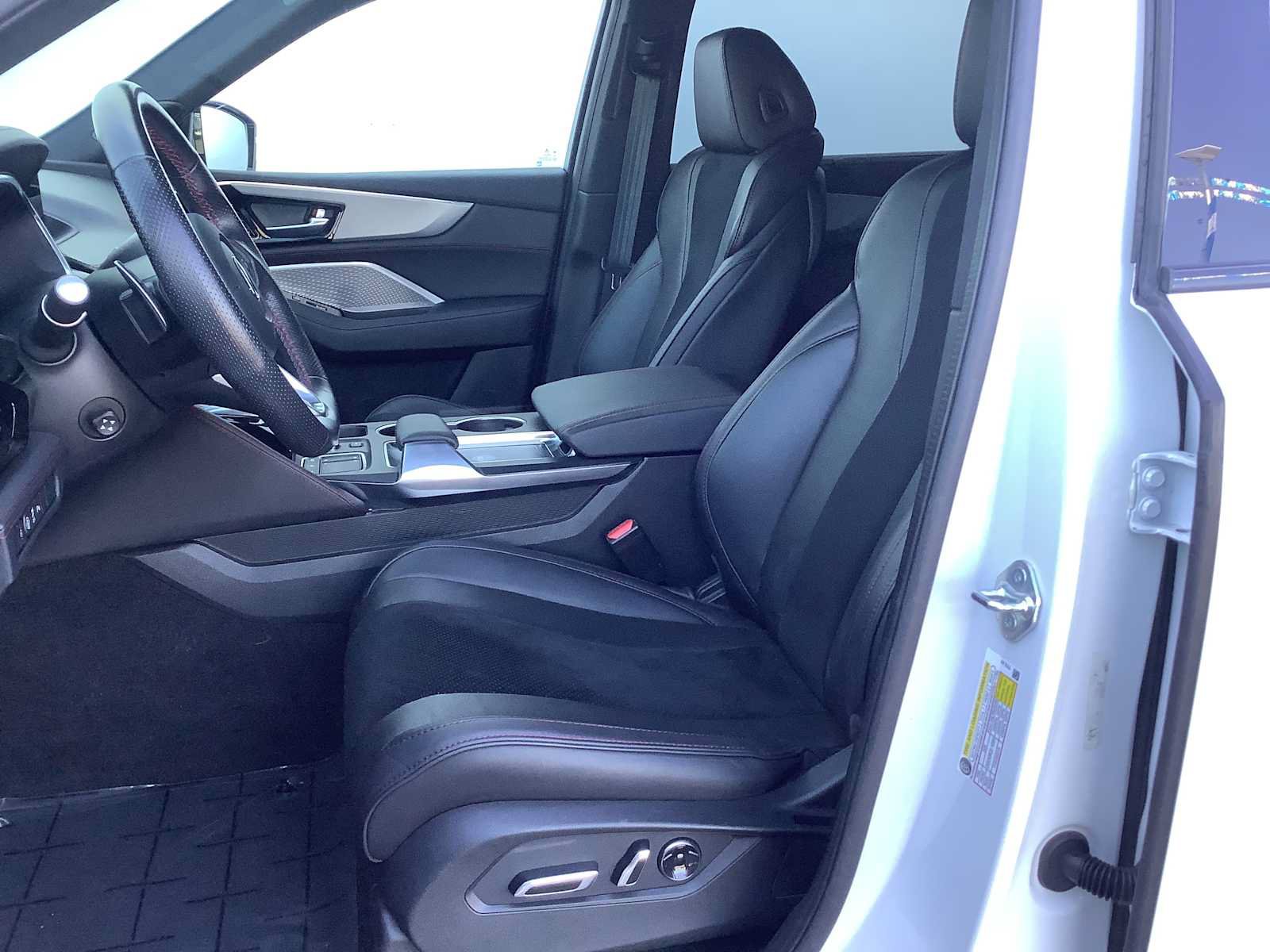 Used 2023 Acura MDX A-Spec AWD/4WD image 11