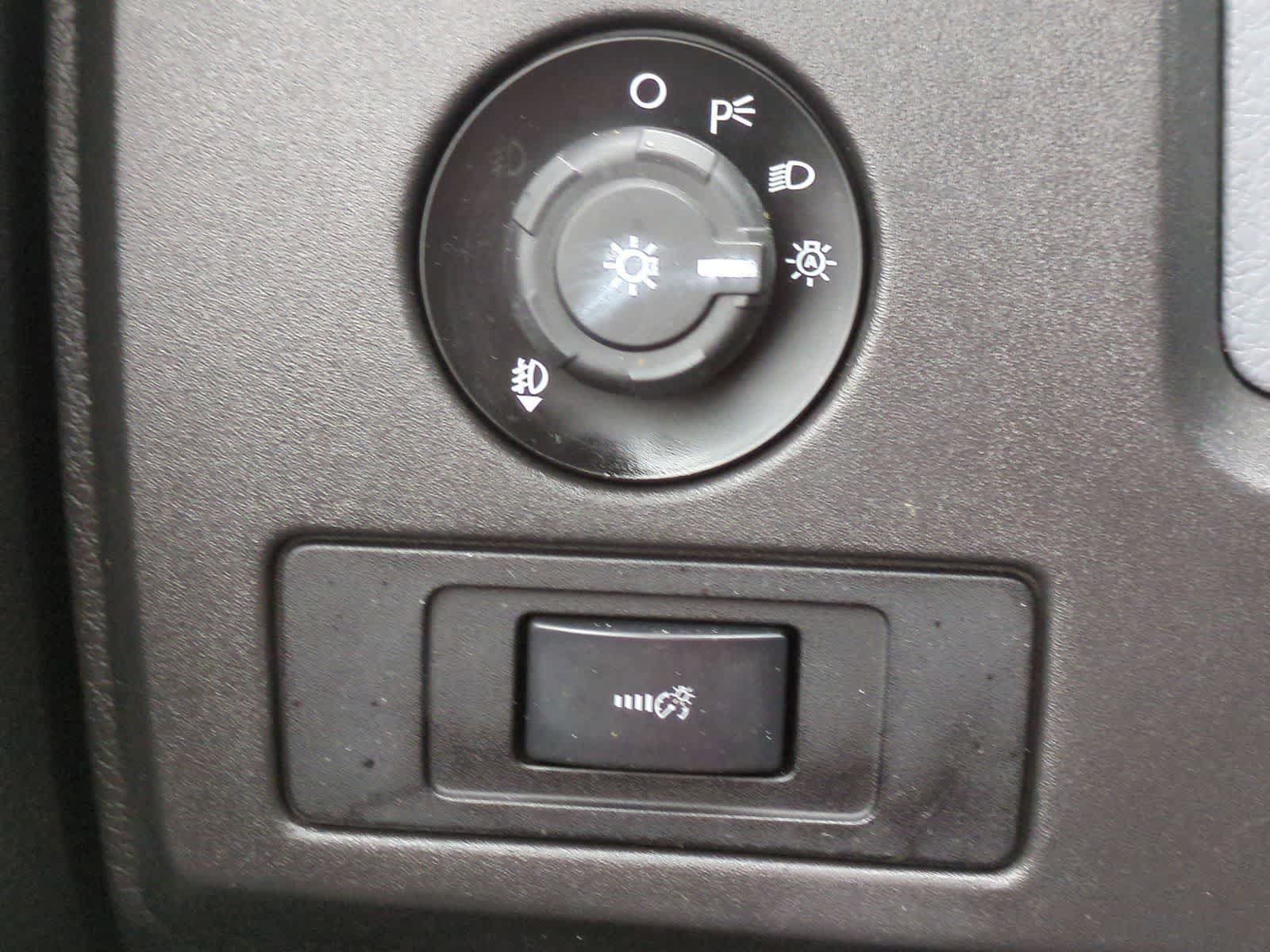 Used 2014 Ford F150 XLT w/ Equipment Group 302A Luxury AWD/4WD image 25