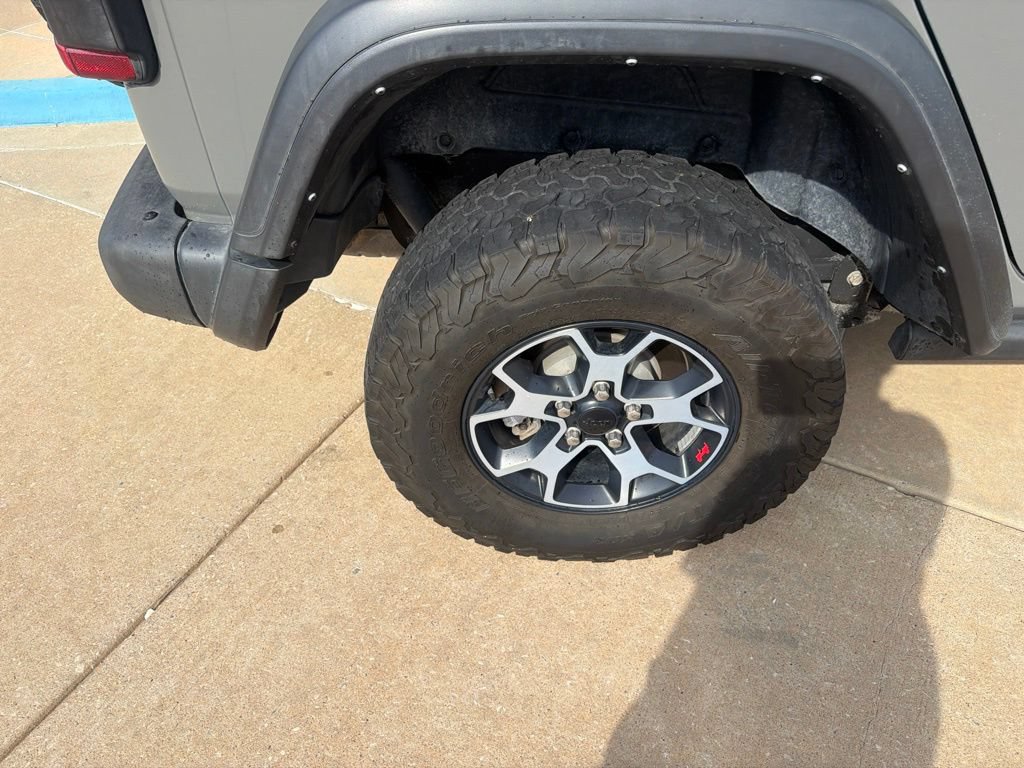 Used 2022 Jeep Wrangler Unlimited Rubicon w/ Steel Bumper Group AWD/4WD image 12