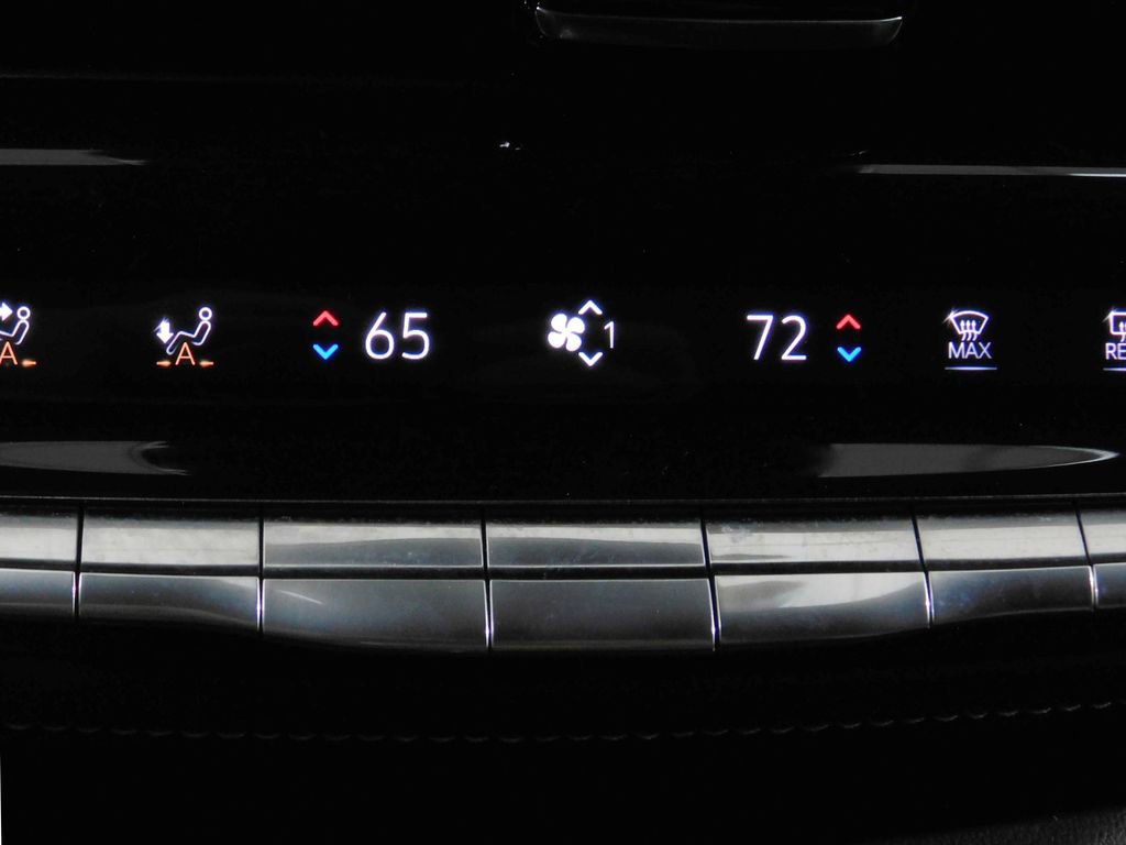 Used 2024 Cadillac Escalade ESV Sport w/ LPO, ONYX Package image 46