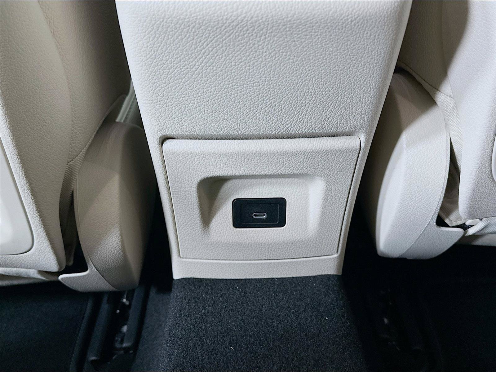 Certified 2026 Mercedes-Benz CLA 250 4MATIC image 32