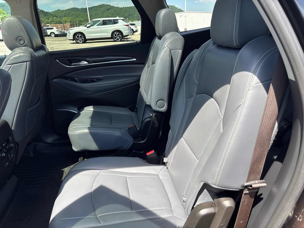 Used 2021 Buick Enclave Essence w/ Sport Touring Edition AWD/4WD image 27