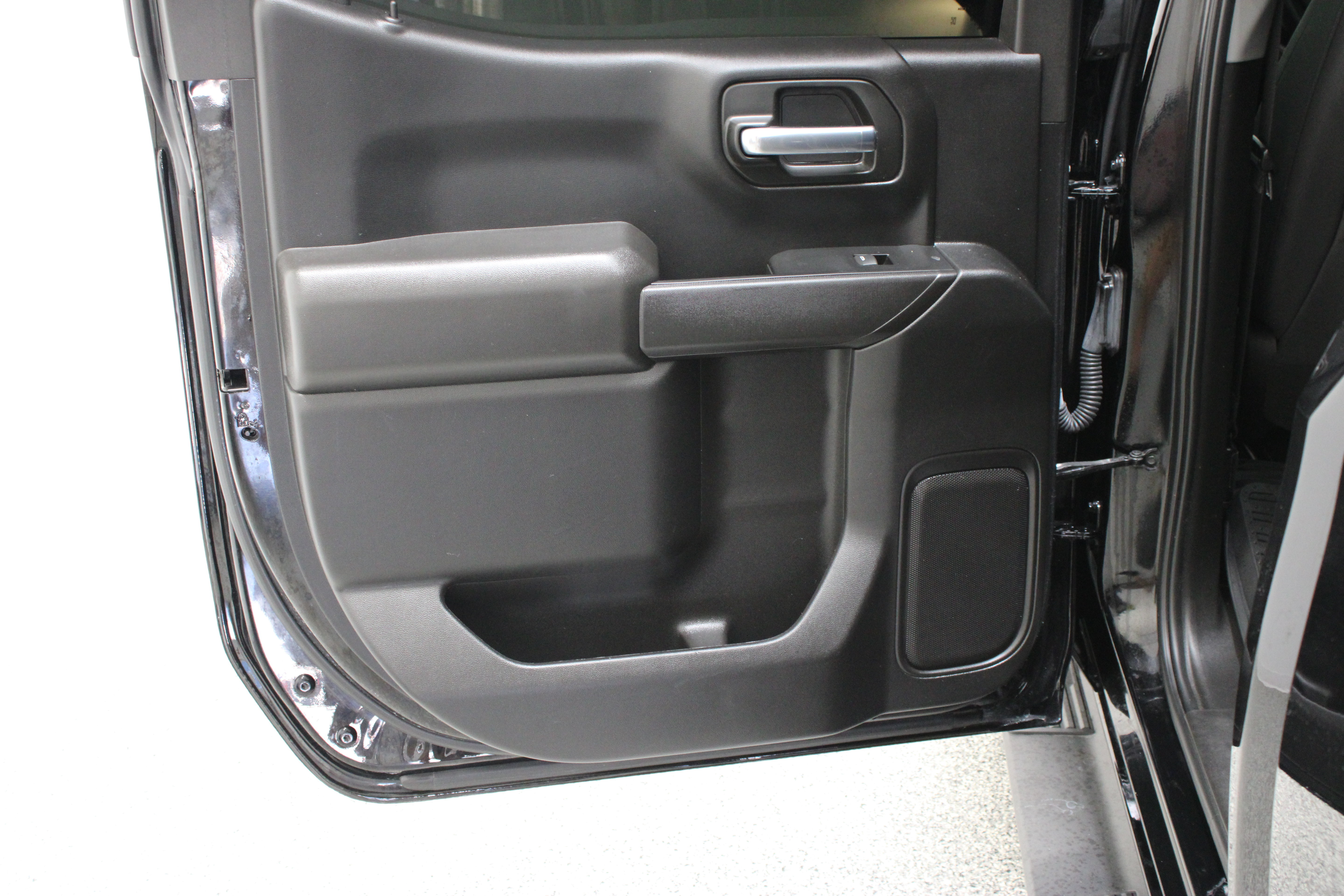 Used 2024 Chevrolet Silverado 1500 Custom RWD image 26