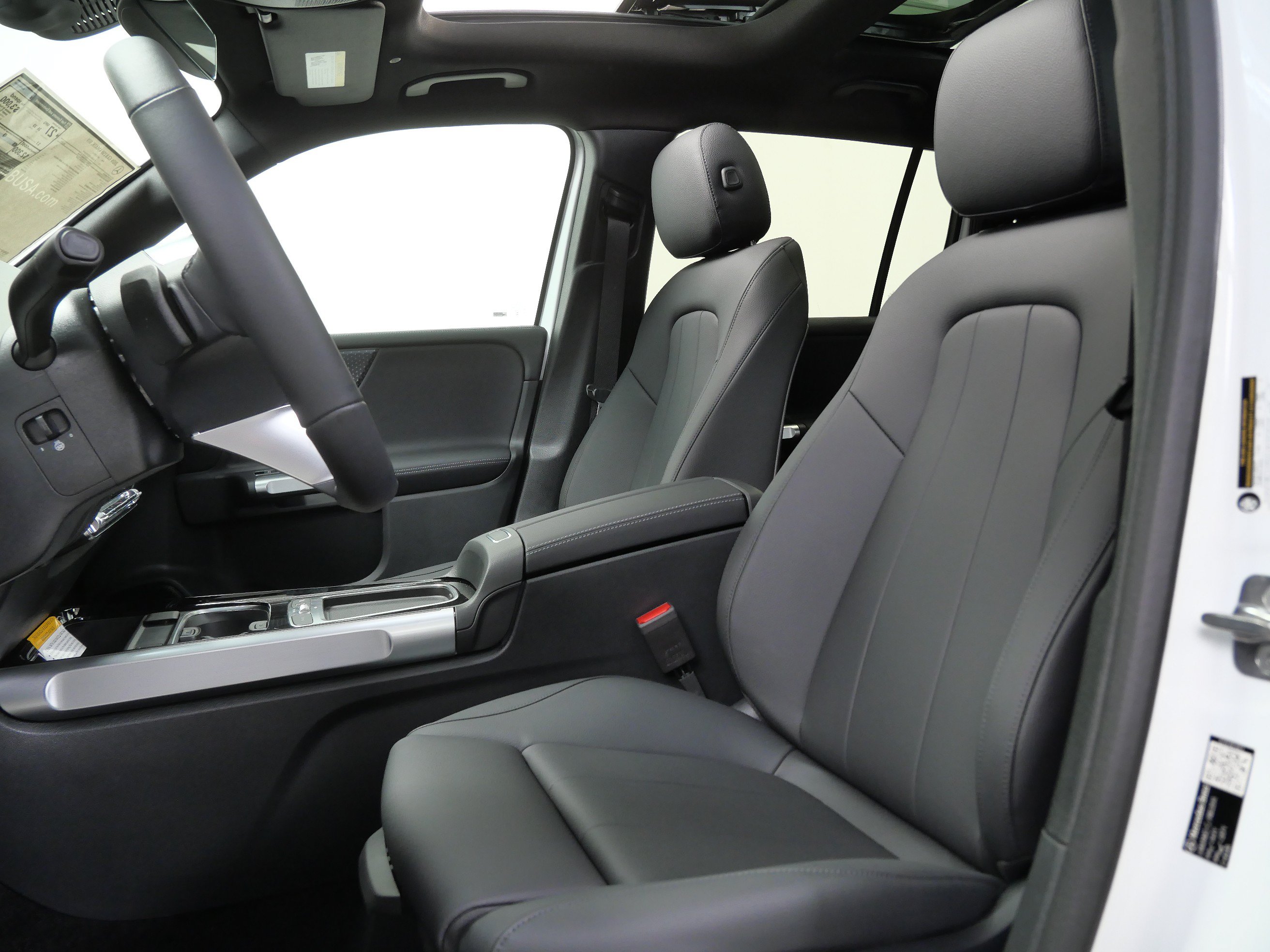 Certified 2026 Mercedes-Benz GLB 250 4MATIC image 8
