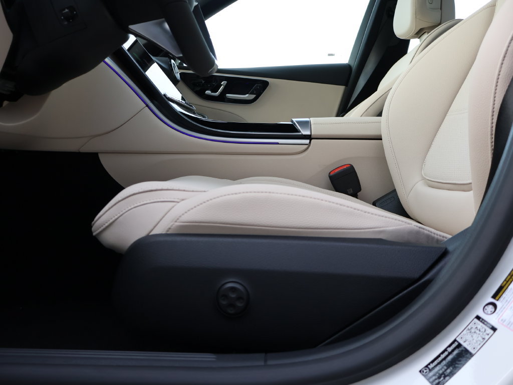 Certified 2026 Mercedes-Benz C 300 4MATIC Sedan image 39