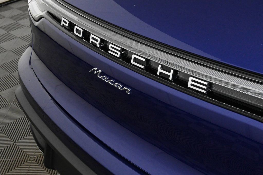 Used 2025 Porsche Macan image 38
