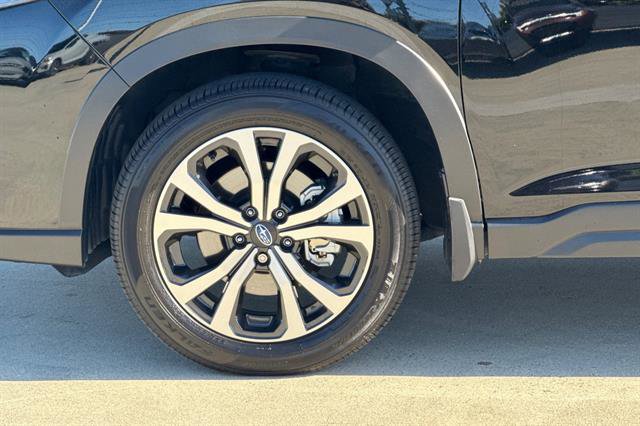 Used 2023 Subaru Forester Limited image 32