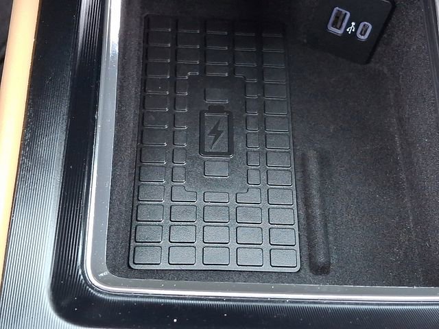 Used 2023 Lincoln Corsair Reserve w/ Equipment Group 201A image 25