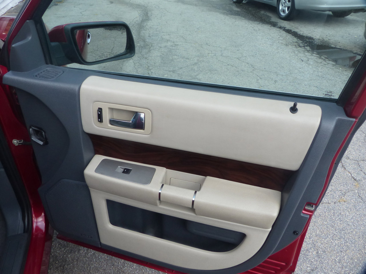 Used 2009 Ford Flex SEL image 19