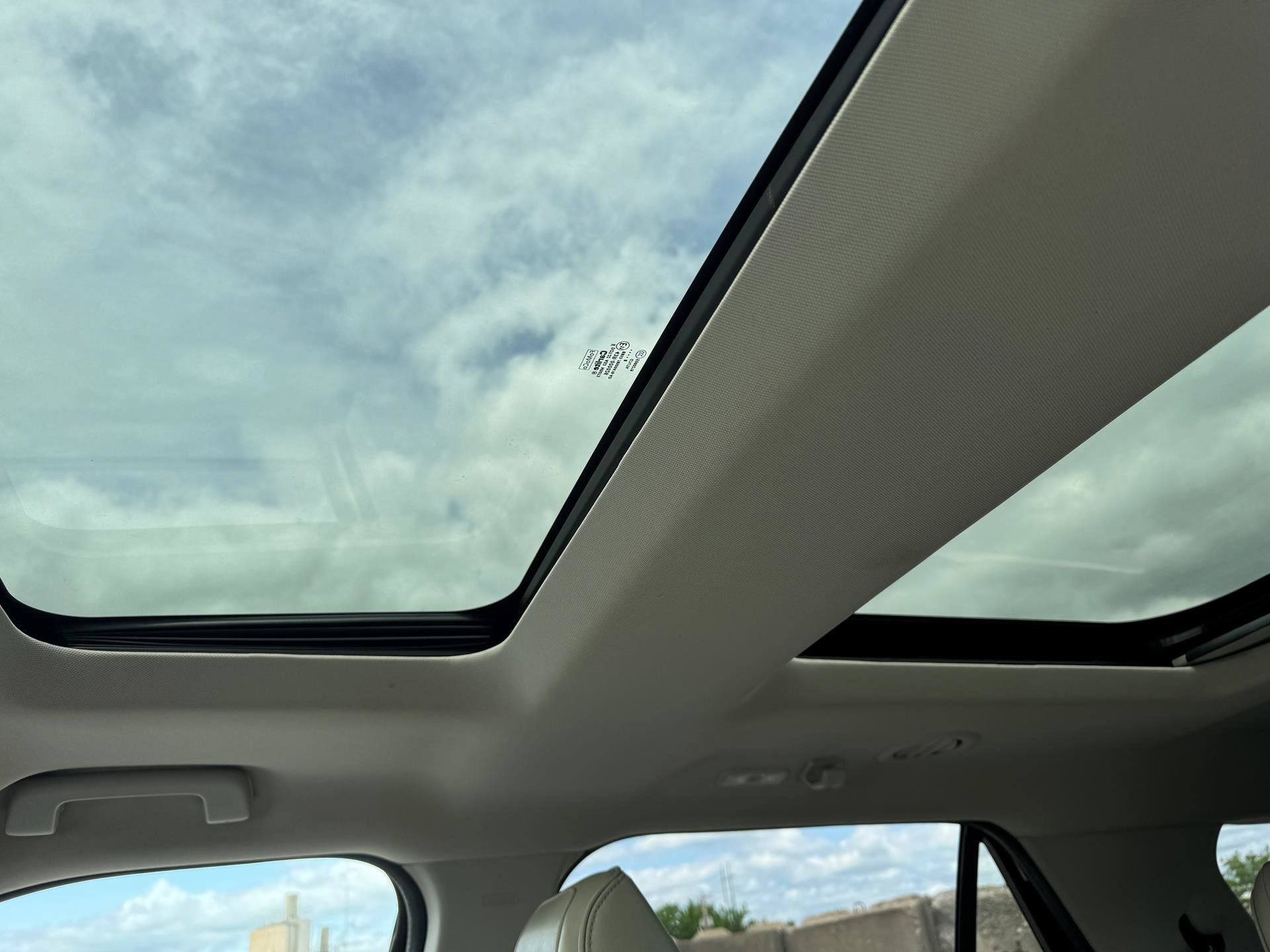 Used 2018 Ford Explorer Platinum image 20