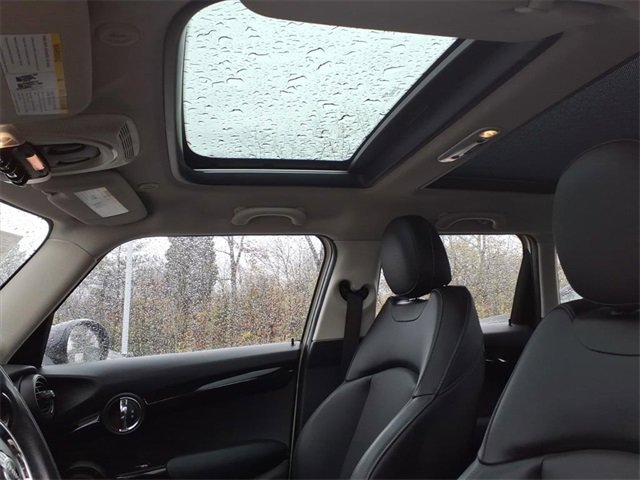 Used 2017 MINI Cooper S image 15