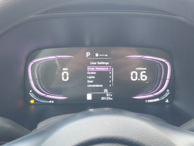 Used 2025 Kia Soul LX w/ LX Technology Package FWD image 7