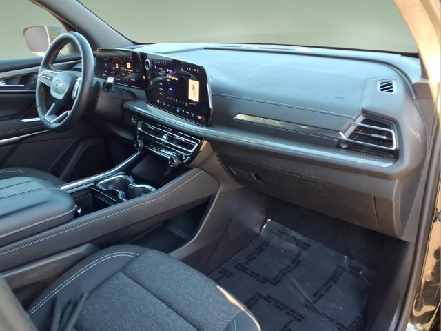 Used 2024 Chevrolet Traverse LS w/ Midnight/Sport Edition FWD image 14