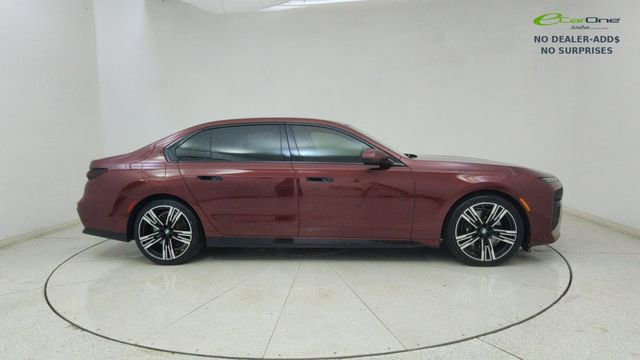 Used 2023 BMW 740i image 62